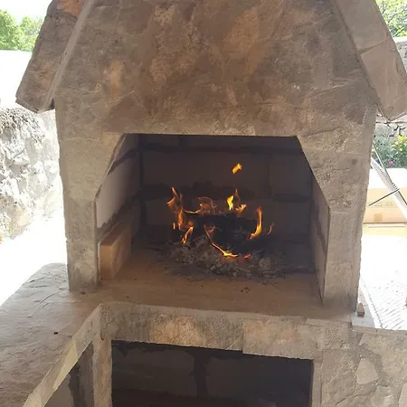 Cetina Apartment