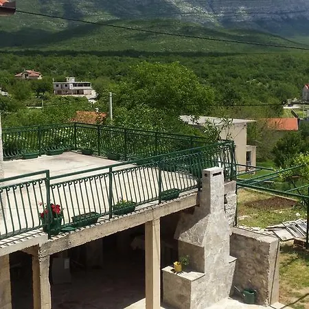 Cetina Apartment