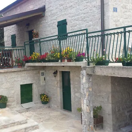 Cetina - With A View شقة Milasi