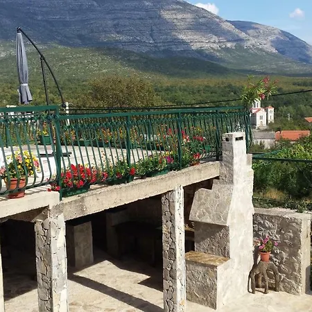 Apartman Cetina - With A View *