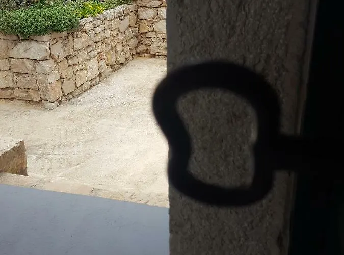 Cetina - With A View Milasi