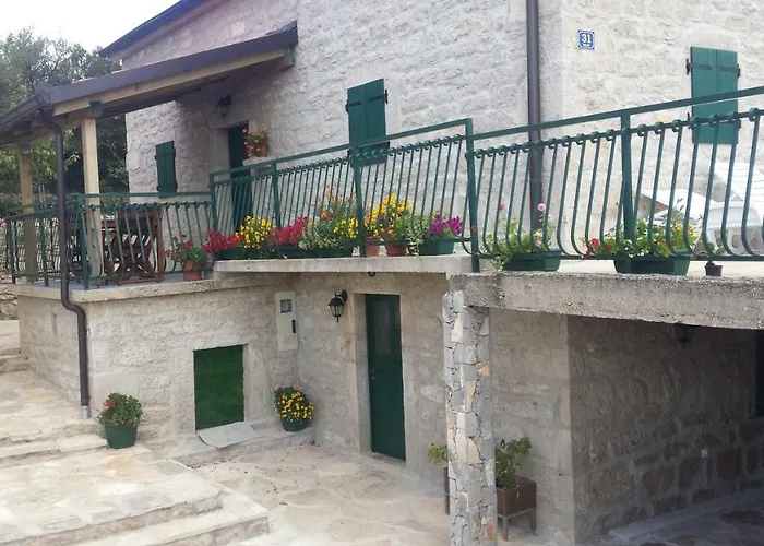 Cetina - With A View Apartment Milasi