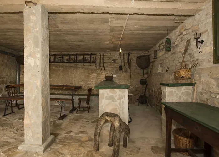 Apartment Cetina - With A View Milasi