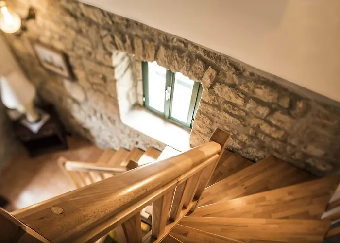 Cetina - With A View Apartment Milasi