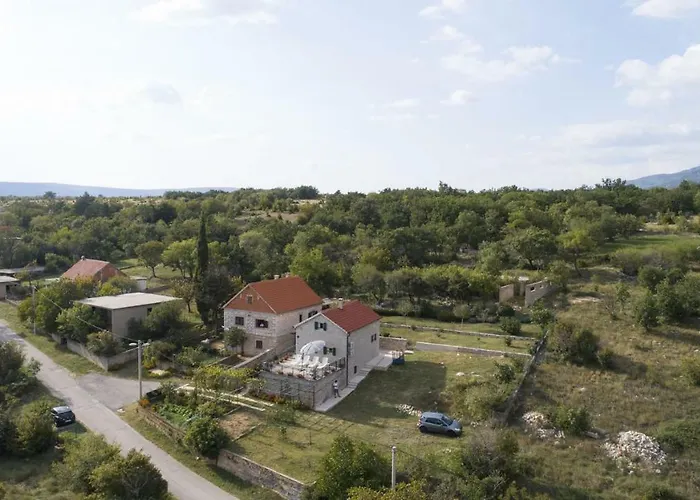Cetina - With A View