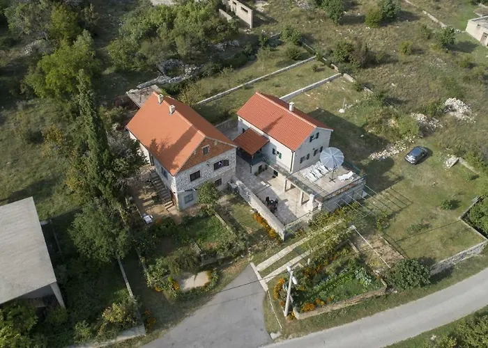 Cetina - With A View Apartment