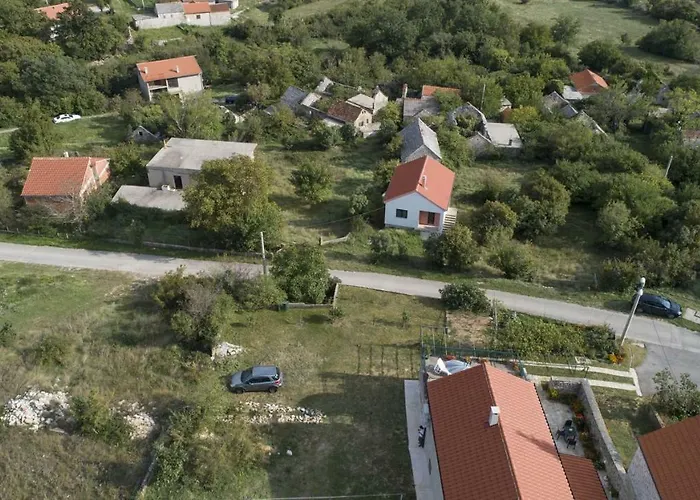 Cetina - With A View Milasi
