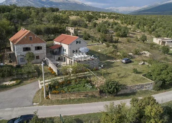 Cetina - With A View Apartment