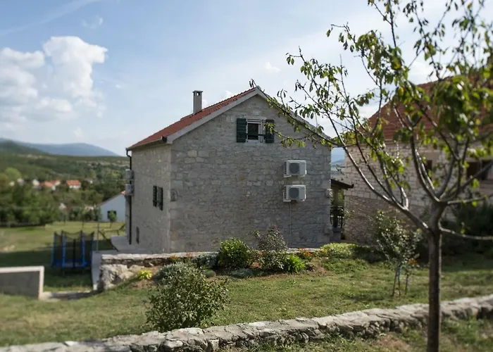 Cetina - With A View Apartment